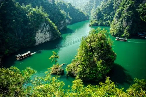 baofeng lake in zhangjiejie tour package 